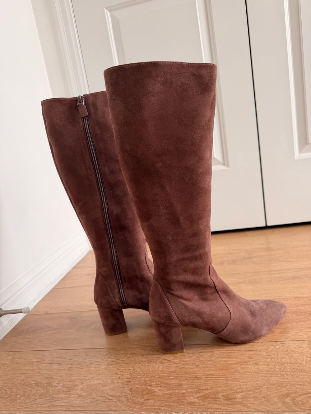 Stuart Weitzman Suede Knee-High Block Heel Boots in Brown
